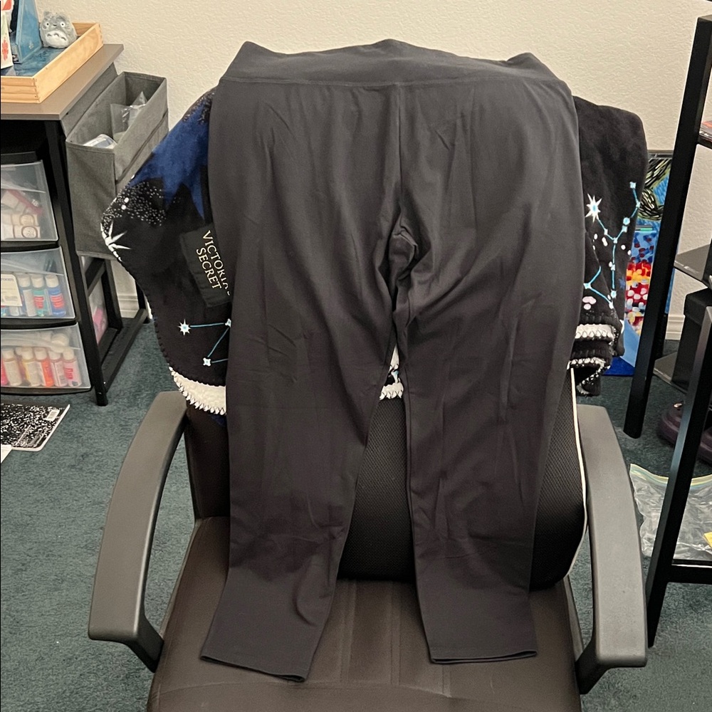 Aerie black leggings in XL short & in excellent condition